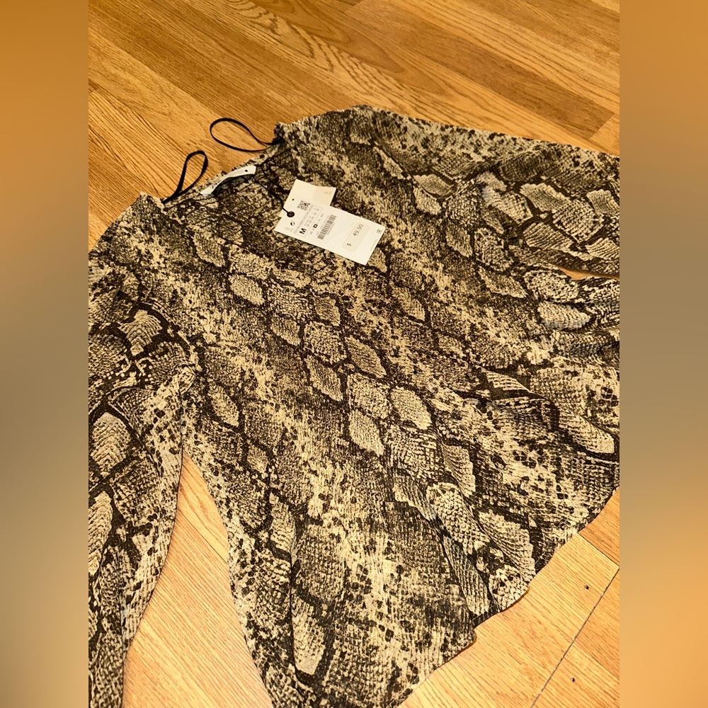 Zara Snake Print Long Sleeve Peplum Light Top - Brown & Black - Picture 4 of 4